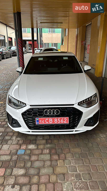 Седан Audi A4 2022 в Львове