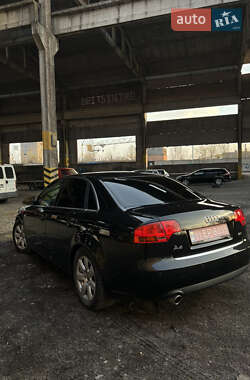 Седан Audi A4 2004 в Луцке