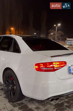 Седан Audi A4 2014 в 
