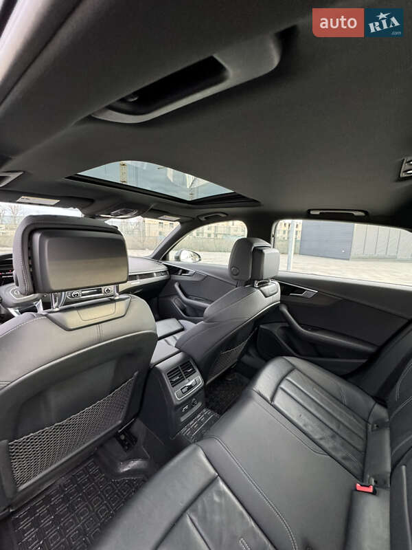 Седан Audi A4 2021 в Харькове