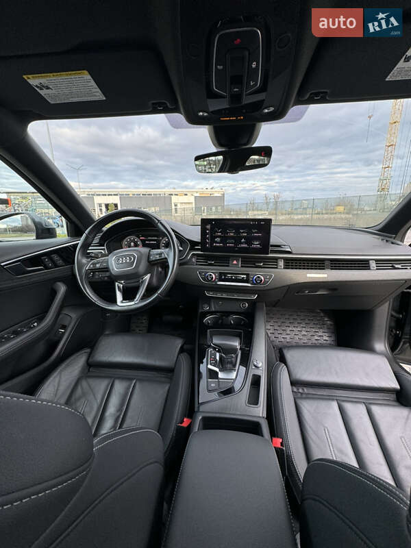 Седан Audi A4 2021 в Харькове