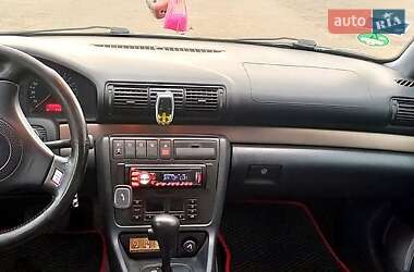 Універсал Audi A4 1998 в 