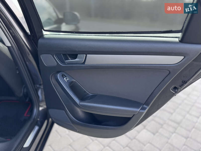 Универсал Audi A4 2012 в Староконстантинове