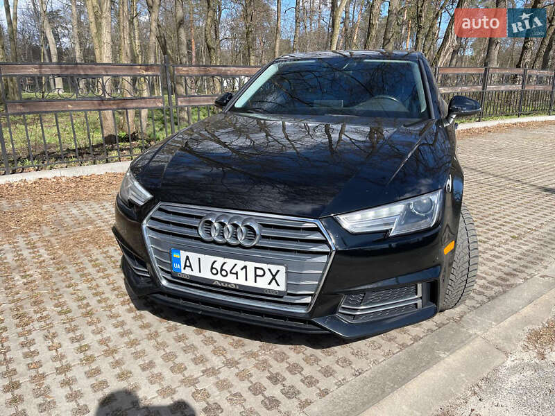 Седан Audi A4 2018 в Киеве