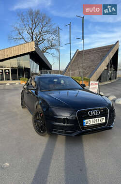 Седан Audi A4 2015 в 