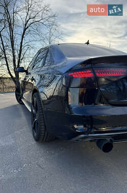 Седан Audi A4 2015 в 
