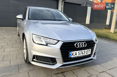 Седан Audi A4 2019 в 