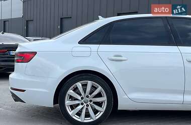 Седан Audi A4 2016 в 