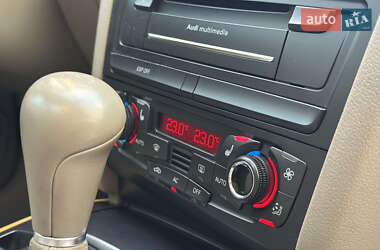 Седан Audi A4 2009 в 