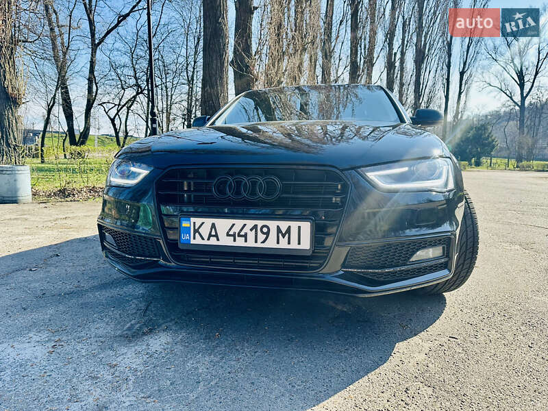 Седан Audi A4 2014 в Киеве
