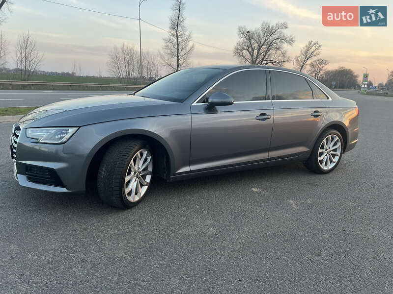 Седан Audi A4 2019 в Киеве