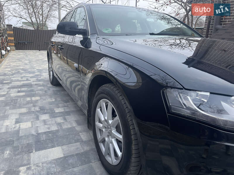 Универсал Audi A4 2011 в Умани