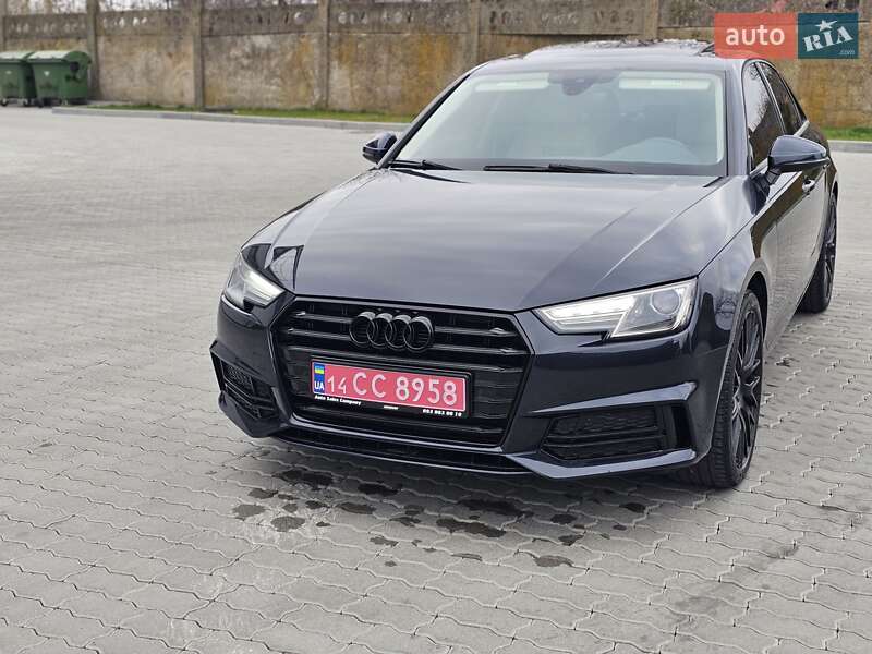 Седан Audi A4 2017 в 