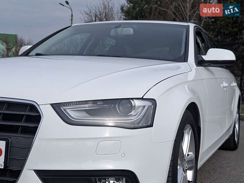Универсал Audi A4 2013 в Хмельницком