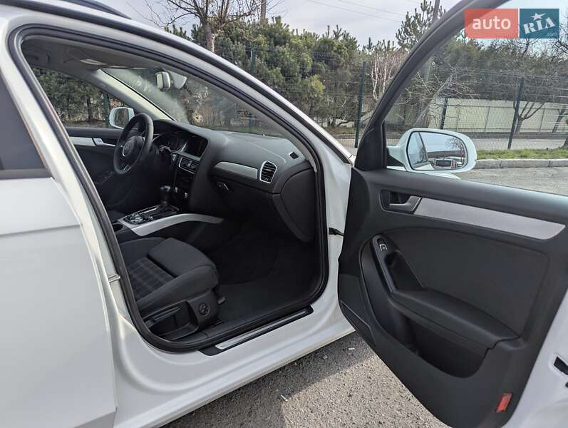 Универсал Audi A4 2013 в Хмельницком