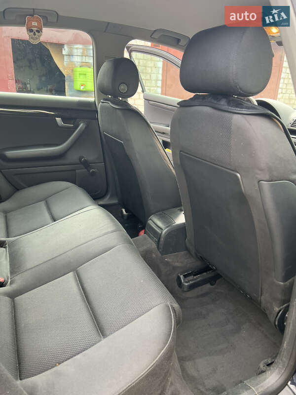 Седан Audi A4 2002 в Чернигове