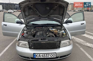 Седан Audi A4 1996 в 