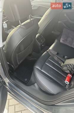 Седан Audi A4 2017 в 