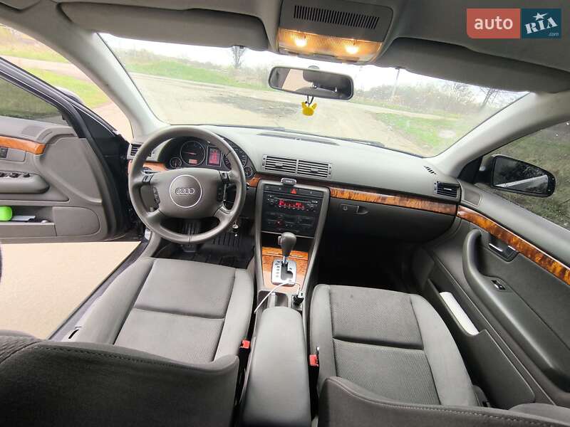 Универсал Audi A4 2004 в Великодолинском