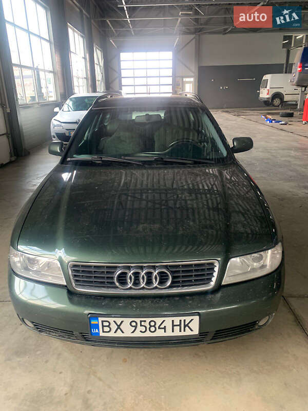 Универсал Audi A4 2000 в Черновцах