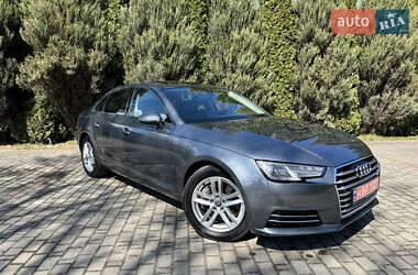 Седан Audi A4 2016 в 