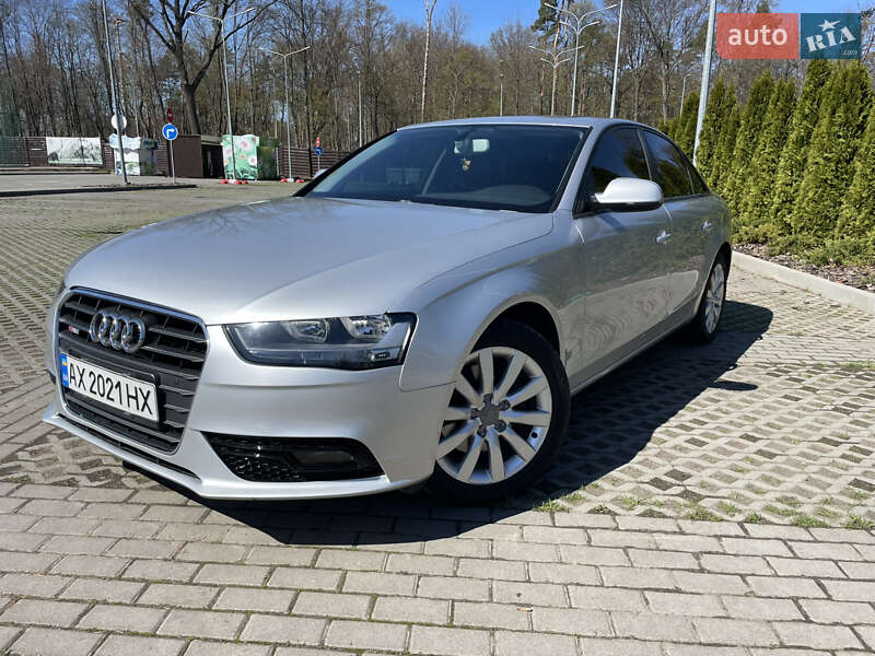 Седан Audi A4 2013 в Харькове