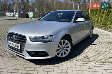 Седан Audi A4 2013 в 