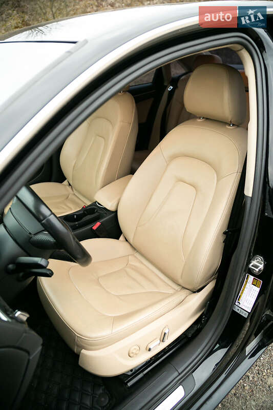 Седан Audi A4 2013 в Золочеве