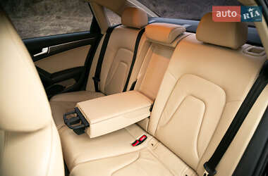 Седан Audi A4 2013 в 