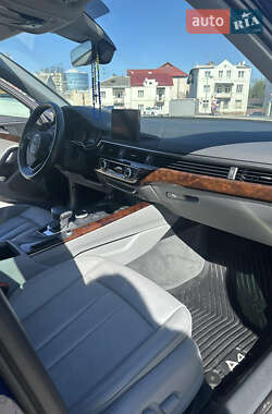 Седан Audi A4 2019 в 