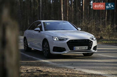 Седан Audi A4 2020 в 