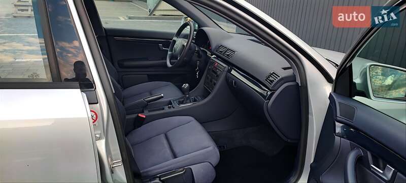 Седан Audi A4 2003 в Самборі