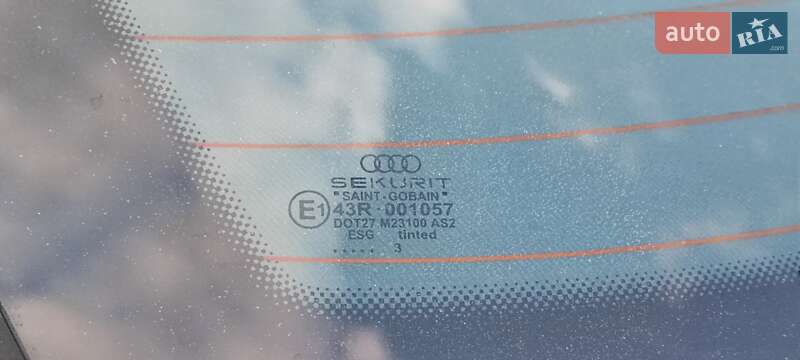 Седан Audi A4 2003 в Самборі