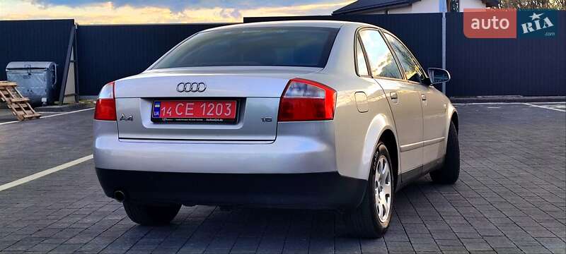 Седан Audi A4 2003 в Самборі