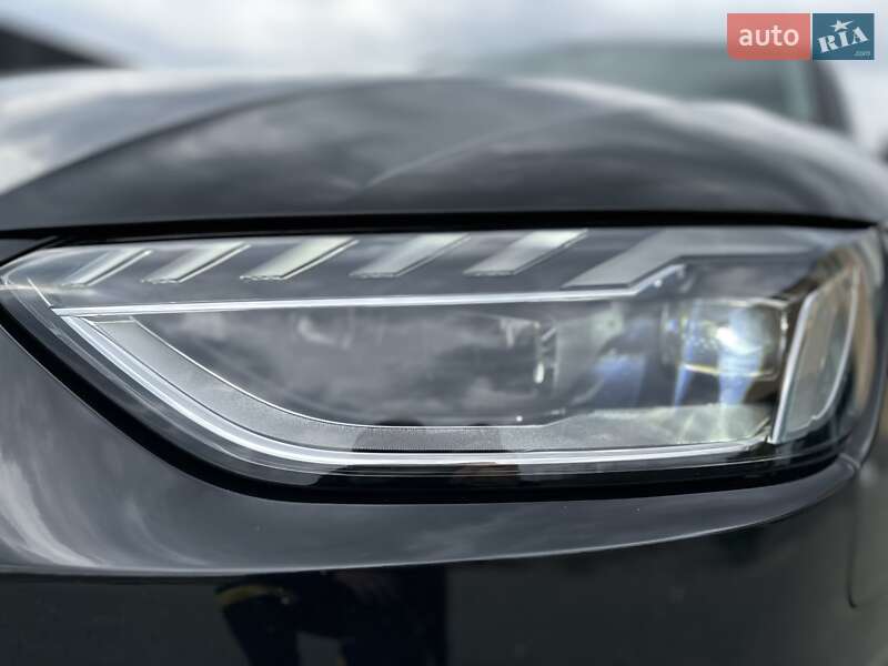 Седан Audi A4 2021 в Хмельницком