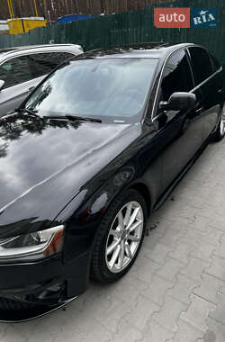 Седан Audi A4 2015 в 
