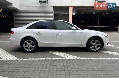 Седан Audi A4 2012 в 