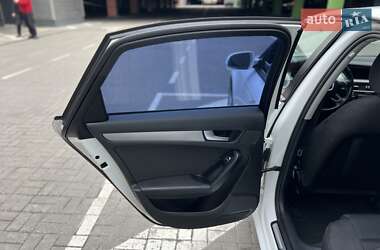 Седан Audi A4 2012 в 