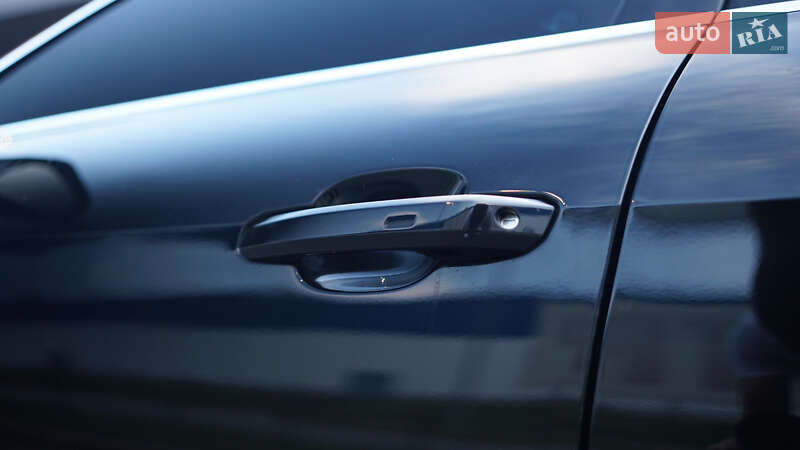 Седан Audi A4 2020 в Львові