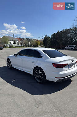 Седан Audi A4 2017 в 