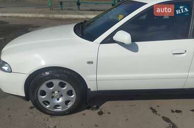 Универсал Audi A4 2001 в 