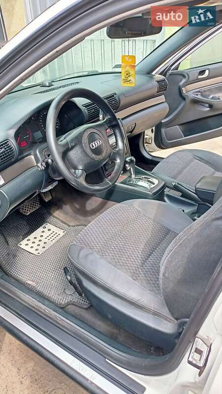 Универсал Audi A4 2001 в Харькове
