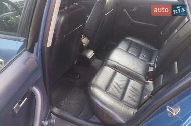 Седан Audi A4 2002 в 