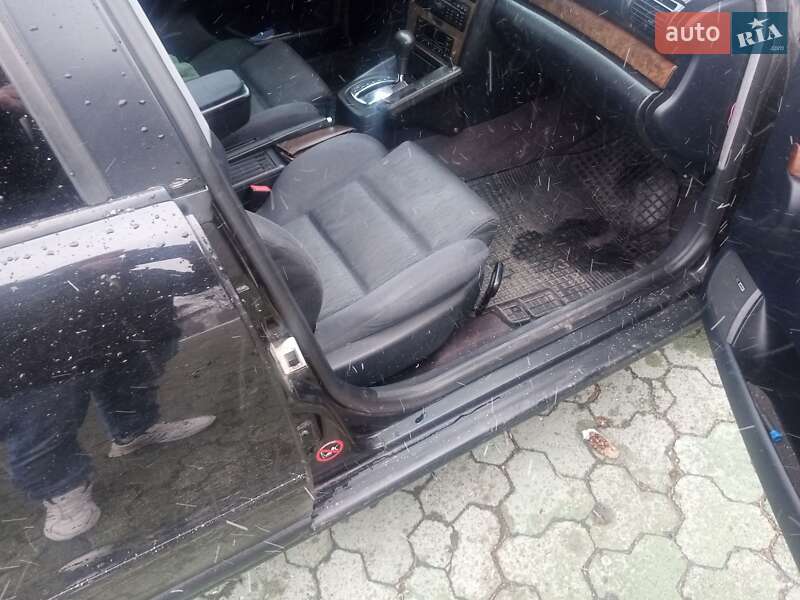 Універсал Audi A4 1998 в Дубні