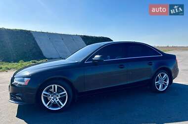 Седан Audi A4 2014 в 