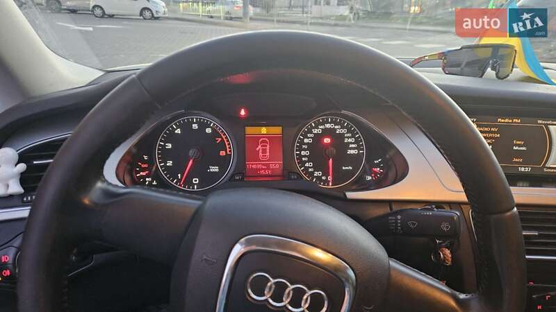 Седан Audi A4 2011 в Борисполе