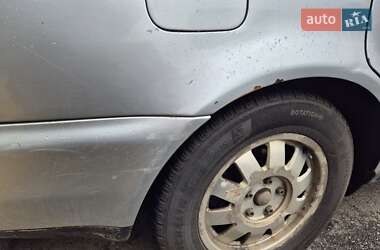 Седан Audi A4 1997 в 