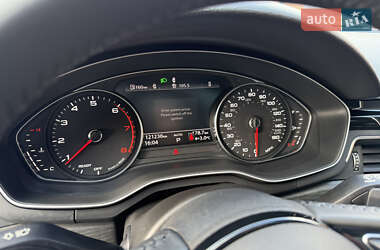 Седан Audi A4 2020 в 