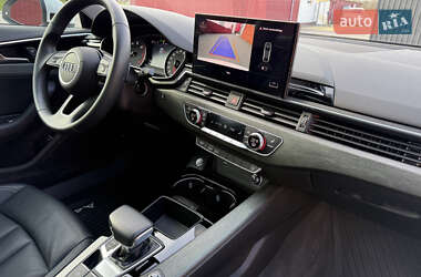 Седан Audi A4 2020 в 