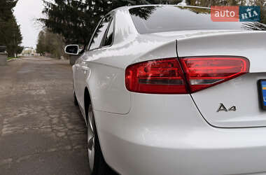 Седан Audi A4 2013 в 